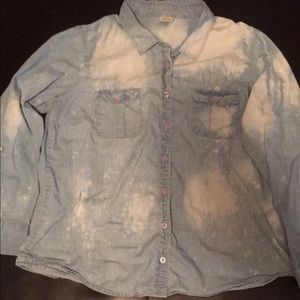 Faded Glory “bleached” blue woman’s top